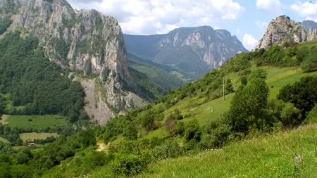 Tragedie pe munte. Un alpinist maghiar a murit după ce a căzut de la 40 de metri
