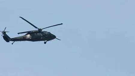 Aroganţă maximă. Un politician şi-a trimis copilul la şcoală cu elicopterul VIDEO