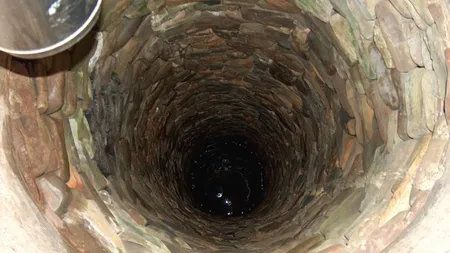 Secretarul unei comune din judeţul Olt a fost găsit înecat într-o fântână. Bărbatul fusese dat dispărut de familie de zece zile