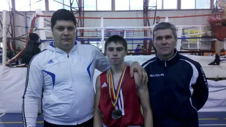 Robert Jitaru şi Paul Andrei Arădoaie, AUR la Europenele Under 22 de BOX de la Brăila