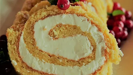 Reţete româneşti. Ruladă cu cremă - reţetă interbelică