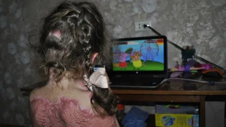 ATENŢIE la desenele 