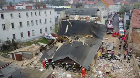 Tragedie în Polonia. Cinci persoane au murit după ce o clădire s-a prăbuşit