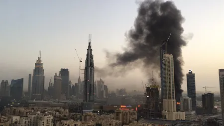 INCENDIU puternic în centrul Dubaiului, în apropiere de iconicul Burj Khalifa FOTO