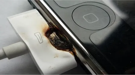 S-a electrocutat cu încărcătorul de la iPhone. Este al doilea caz din ultimele două săptămâni