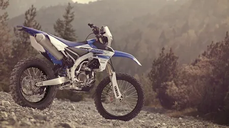 Şase motociclete enduro de 40.000 de euro, participante la un campionat, au fost furate în Arad. Poliţia a deschis anchetă