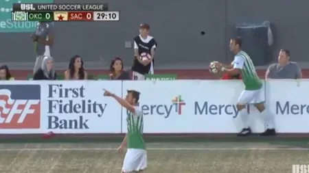 Gol incredibil marcat în America. Mingea n-a atins pământul decât în poartă VIDEO