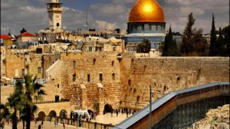 Pelerini din toate colţurile lumii participă la Ierusalim la procesiunile din Vinerea Mare