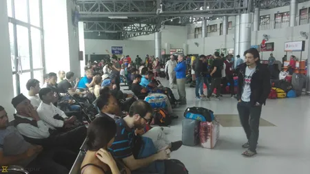 Aeroportul din capitala Nepalului a fost închis temporar. 