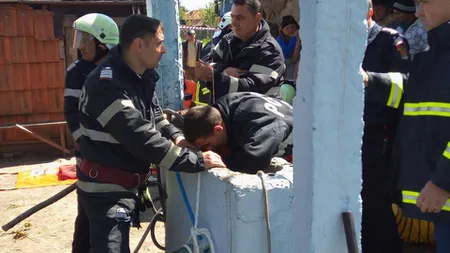 Băieţelul de doi ani, blocat peste zece ore într-un puţ, a fost salvat. Copilul a fost transportat în Capitală cu un elicopter VIDEO