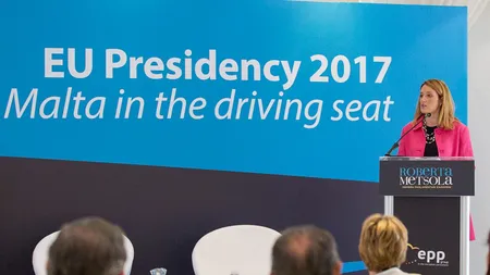 UE propune un sistem de subvenţii şi penalităţi: 60.000 de euro pentru fiecare imigrant primit sau respins în spaţiul comunitar