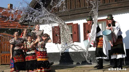 PAŞTE 2017: Tradiţii şi obiceiuri în cea de-a doua zi de Paşte