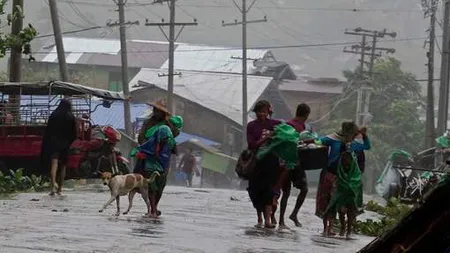 Ciclonul Mora devastează Bangladeshul: Peste 450.000 de persoane au fost evacuate. Doi morţi GALERIE FOTO