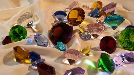 Tu ştii ce cristal ţi se potriveşte în funcţie de zodie?