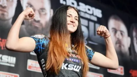 Războinica lui Sandu Lungu se bate în cuşcă pentru titlul de cea mai bună luptătoare MMA