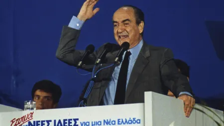 A murit fostul premier grec Constantin Mitsotakis