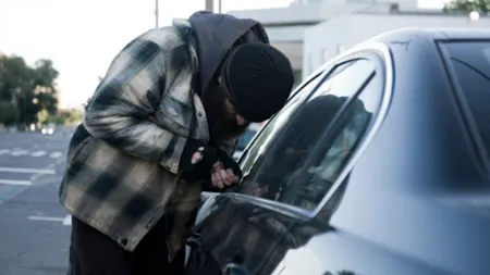 Vehicule furate din ţări europene, descoperite în România