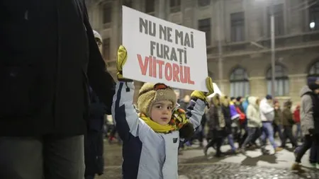 Se anunţă proteste în weekend. BNS, Cartel Alfa şi 39 de grupuri civice îndeamnă românii să ceară demisia Guvernului