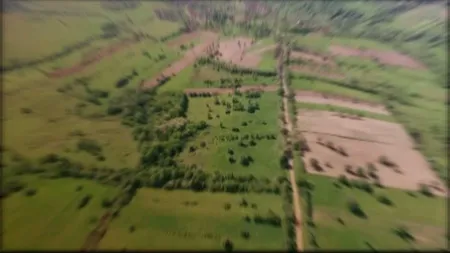 Satele părăsite ale României. Au rămas în urmă casele, bisericile şi mormintele VIDEO