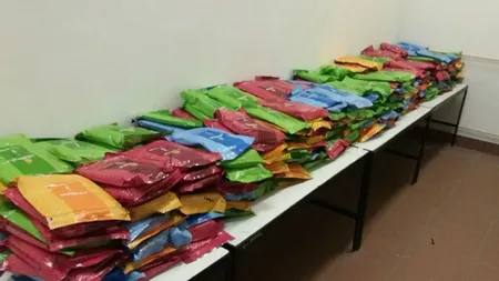 Poliţiştii din Vama Albiţa au confiscat 400 de kilograme de tutun pentru narghilea, ascuns în toaleta unui autocar