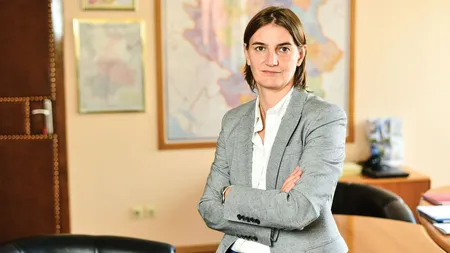 O femeie care şi-a declarat deschis homosexualitatea, numită premier în Serbia