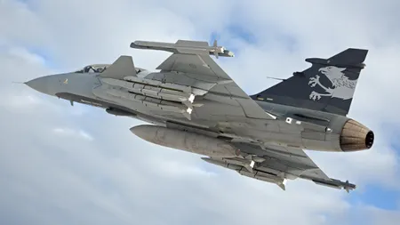 Aeronave militare au interceptat un avion austriac în spaţiul aerian al Ungariei