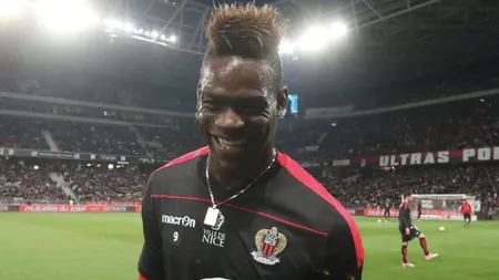 Mario Balotelli s-a luat la bătaie cu fratele său. Cei doi au avut şi arbitri VIDEO