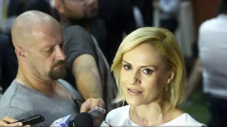 Firea: Dorim să construim în regim de urgenţă câteva parcări modulare
