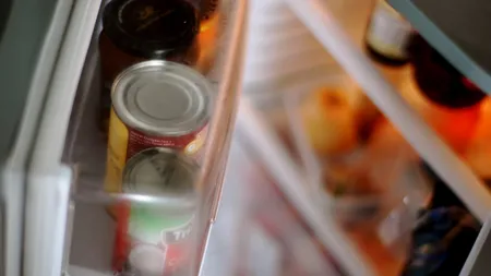 Trucuri să-ţi organizezi frigiderul