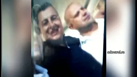 Poliţist de la Investigaţii Criminale surprins la petrecere cu un şef interlop VIDEO