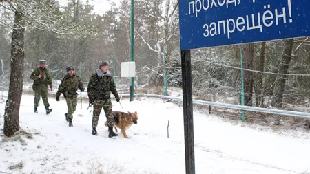 Un nou zid în Europa: Lituania construieşte un gard metalic la graniţa cu Kaliningradul