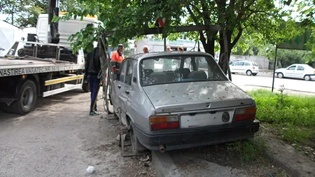 Maşinile abandonate în Sectorul 1 al Capitalei vor fi ridicate şi depozitate într-un loc special amenajat începând din 1 iulie