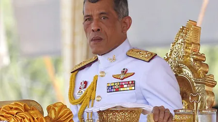 Regele Thailandei, împuşcat de doi copii germani, cu un pistol de jucărie. Unul e cercetat pentru vătămare corporală
