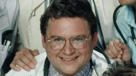 Stephen Furst a murit. Actorul a jucat în mai multe seriale celebre