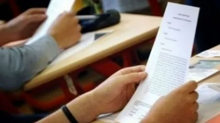 BACALAUREAT 2017. Elevii au susţinut miercuri proba de profil: matematică sau istorie. Vezi ce SUBIECTE s-au dat