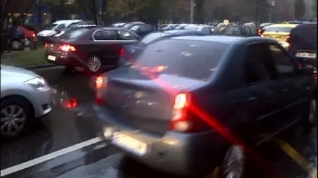 INFOTRAFIC: Se circulă în coloană între Sinaia şi Buşteni, pe sensul spre Braşov