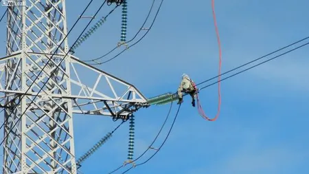 Un electrician a murit electrocutat, în timp ce se afla la serviciu. A fost deschisă o anchetă