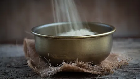 Cum să faci odorizant de cameră cu un ingredient care nu lipseşte din nicio bucătărie