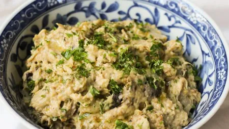 Reţeta de vineri. Salata de vinete de post