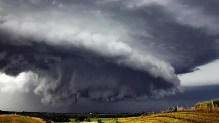 Raed Arafat: Fenomenele meteo extreme se vor intensifica. Populaţia să ţină cont de alerte