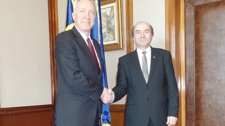 Tudorel Toader s-a întâlnit, vineri, cu ambasadorul SUA Hans Klemm