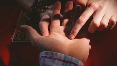 Ce înseamnă dacă ai un X în palmă
