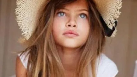 O mai ştii pe fetiţa cu chip angelic, despre care se spunea ca e cel mai frumos copil din lume? Cum arată la 16 ani