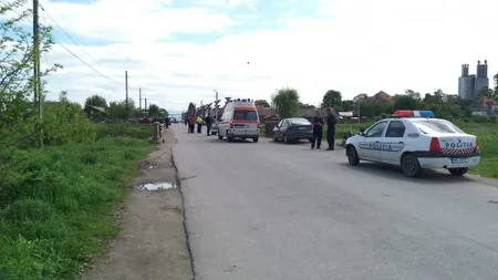 Fetiţă de 10 ani, în stare gravă după ce a fost lovită de o maşină pe trotuar. A fost solicitat elicopterul SMURD