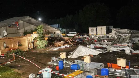 Tragedie în timpul unei recepţii: Doi morţi şi 120 de răniţi, după o furtună violentă. O româncă se afla printre victime