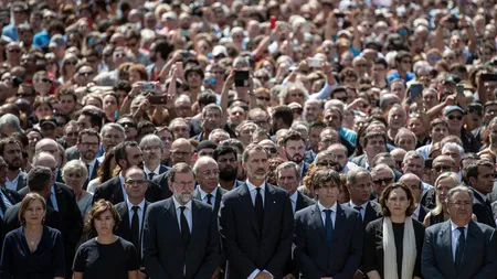 Manifestaţie de respingere a terorismului la Barcelona. Felipe al VI-lea, primul suveran spaniol care participă la un marş
