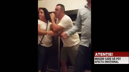 Consiler local, filmat când loveşte cu piciorul în cap un adolescent. ATENŢIE, imaginile sunt greu de urmărit