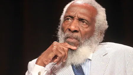 Actorul de comedie Dick Gregory a încetat din viaţă la 84 de ani