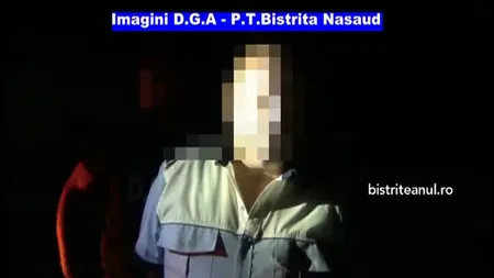 Imagini cu poliţiştii din Bistriţa prinşi în flagrant în timp ce luau mită VIDEO