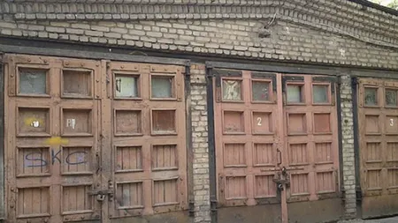 Au primit moştenire de la bunicul un garaj. Când au deschis uşa, au ÎNLEMNIT. N-au mai muncit o zi